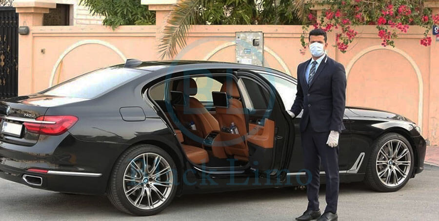 Hiring a Chauffeur Service in Dubai